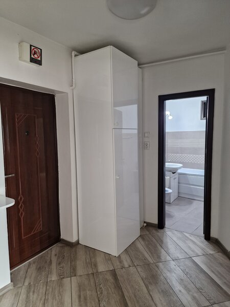 Unirii, Sfanta Vineri, ultracentral